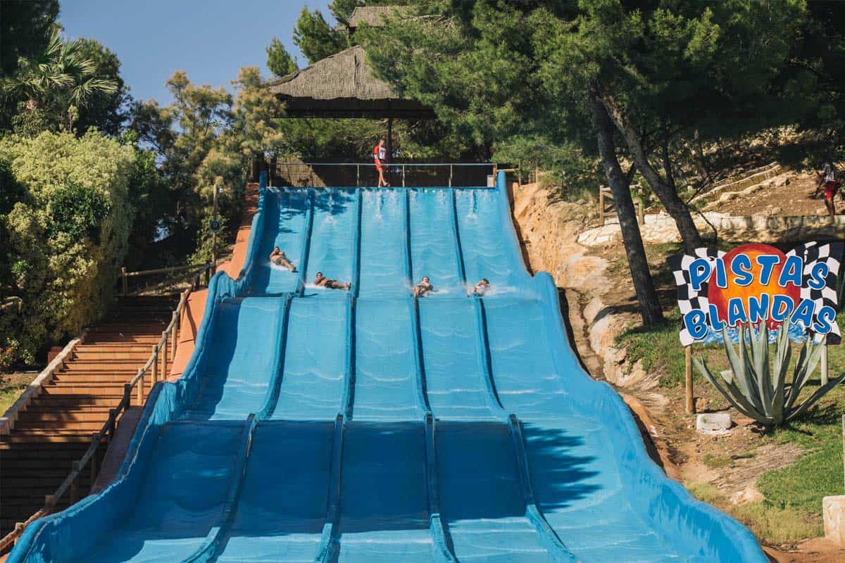 Aqualandia Benidorm Aqualandia badeland i Benidorm med vannsklier og basseng